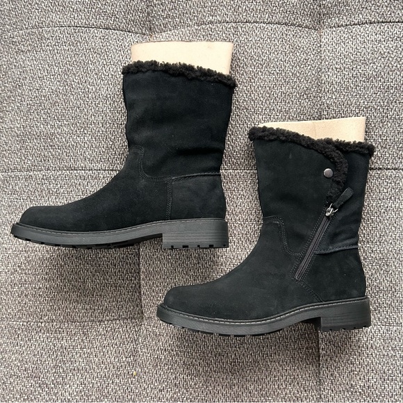 NIB Clark’s Black Opal Zip Suede Boot - Picture 2 of 5